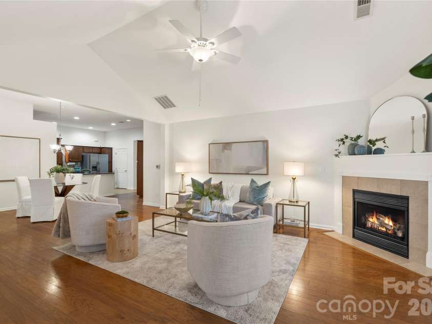 2444 Coltsview Lane, Matthews, NC 28105.  MLS# CAR4350705, YatesRealty ID 9922. 