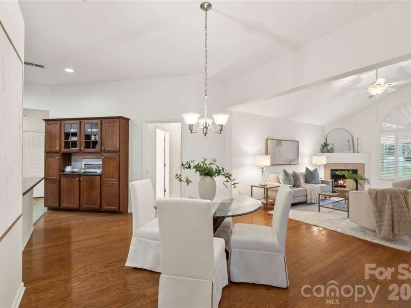 2444 Coltsview Lane, Matthews, NC 28105.  MLS# CAR4350705, YatesRealty ID 9922. 
