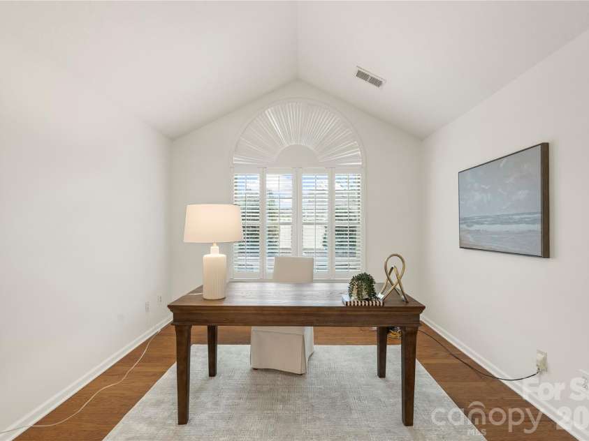 2444 Coltsview Lane, Matthews, NC 28105.  MLS# CAR4350705, YatesRealty ID 9922. 