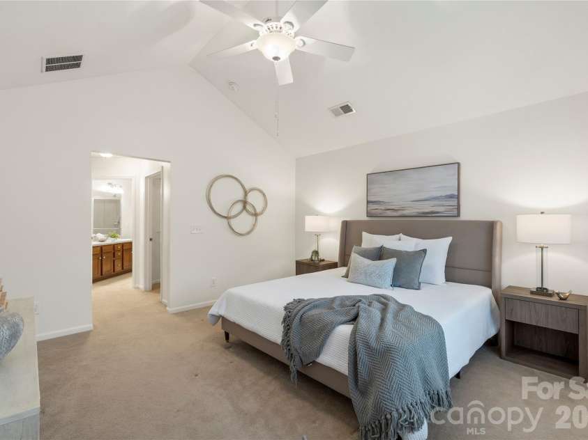 2444 Coltsview Lane, Matthews, NC 28105.  MLS# CAR4350705, YatesRealty ID 9922. 