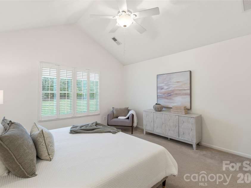 2444 Coltsview Lane, Matthews, NC 28105.  MLS# CAR4350705, YatesRealty ID 9922. 