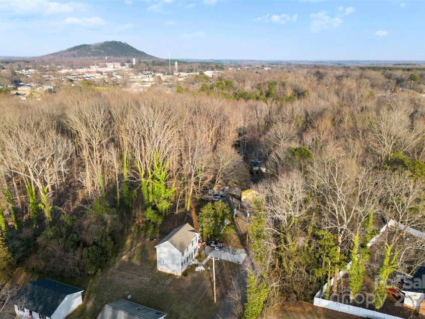 2706 Booker Street, Gastonia, NC 28054.  MLS# CAR4281899, YatesRealty ID 9922. 