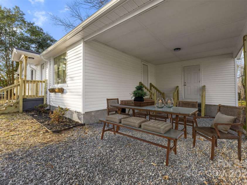 2706 Booker Street, Gastonia, NC 28054.  MLS# CAR4281899, YatesRealty ID 9922. 