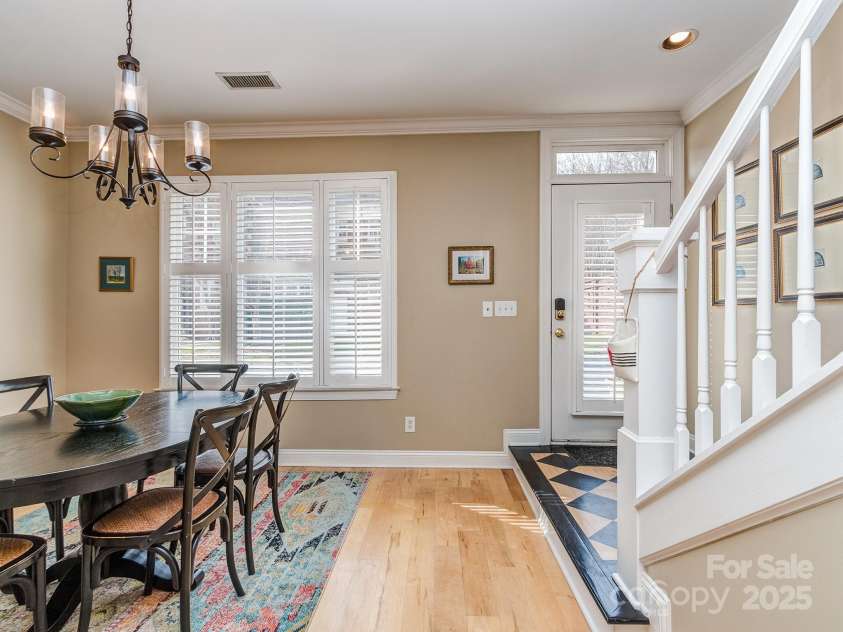 1141 Hollyheath Lane, Charlotte, NC 28209.  MLS# CAR4234094, YatesRealty ID 9923. Entry