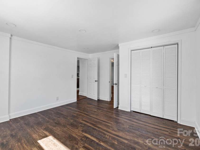 306 Ridge Street, Stanley, NC 28164.  MLS# CAR4362531, YatesRealty ID 9924. 