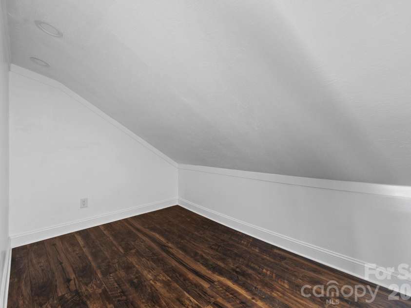 306 Ridge Street, Stanley, NC 28164.  MLS# CAR4362531, YatesRealty ID 9924. 