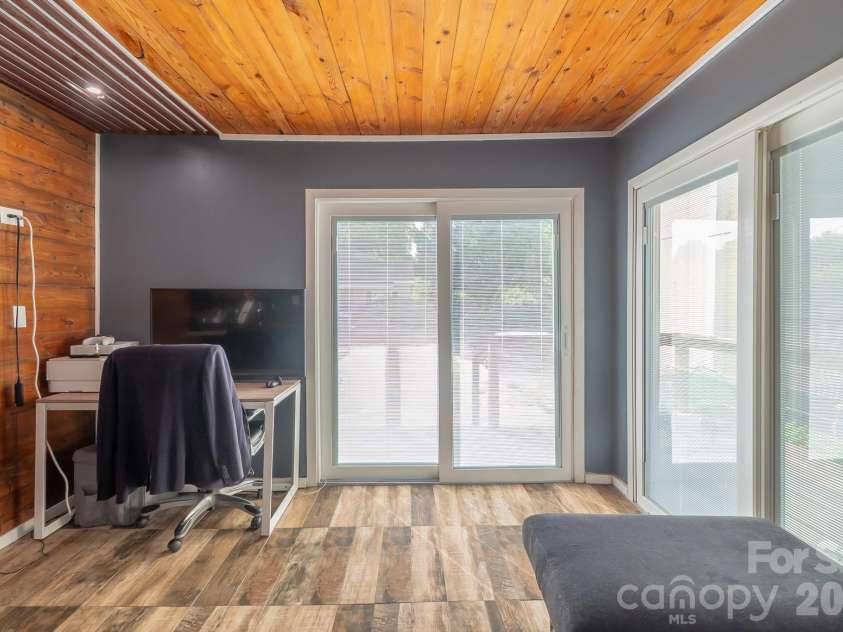 306 Ridge Street, Stanley, NC 28164.  MLS# CAR4362531, YatesRealty ID 9924. 