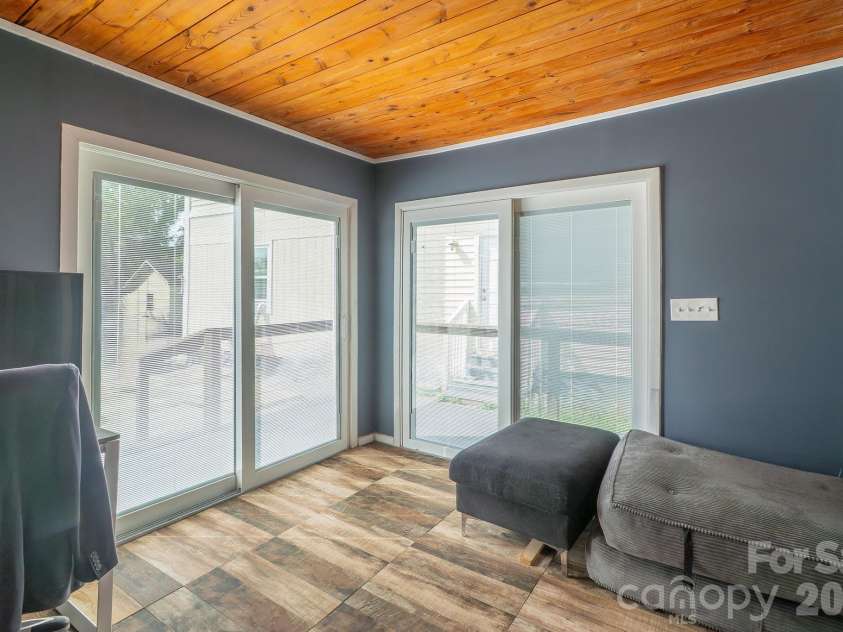306 Ridge Street, Stanley, NC 28164.  MLS# CAR4362531, YatesRealty ID 9924. 