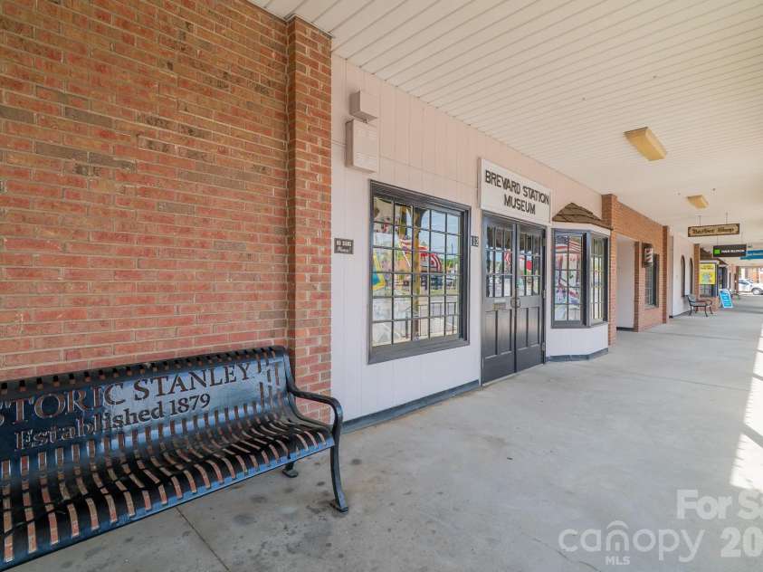306 Ridge Street, Stanley, NC 28164.  MLS# CAR4362531, YatesRealty ID 9924. 