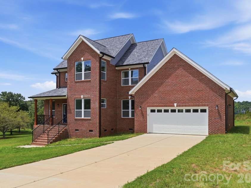 114 Strawberry Court, Lincolnton, NC 28092.  MLS# CAR4352512, YatesRealty ID 9926. 