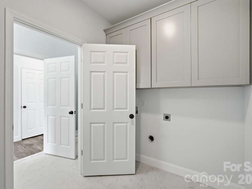 114 Strawberry Court, Lincolnton, NC 28092.  MLS# CAR4352512, YatesRealty ID 9926. 