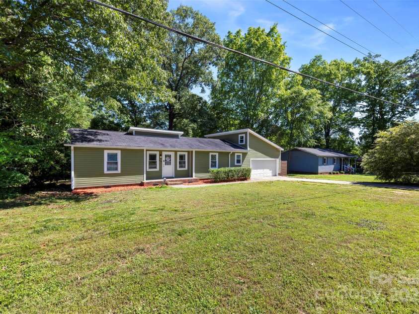 619 Archibald Road, Concord, NC 28025.  MLS# CAR4251795, YatesRealty ID 9927. 