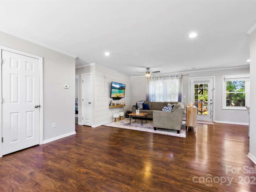 619 Archibald Road, Concord, NC 28025.  MLS# CAR4251795, YatesRealty ID 9927. Bright living room