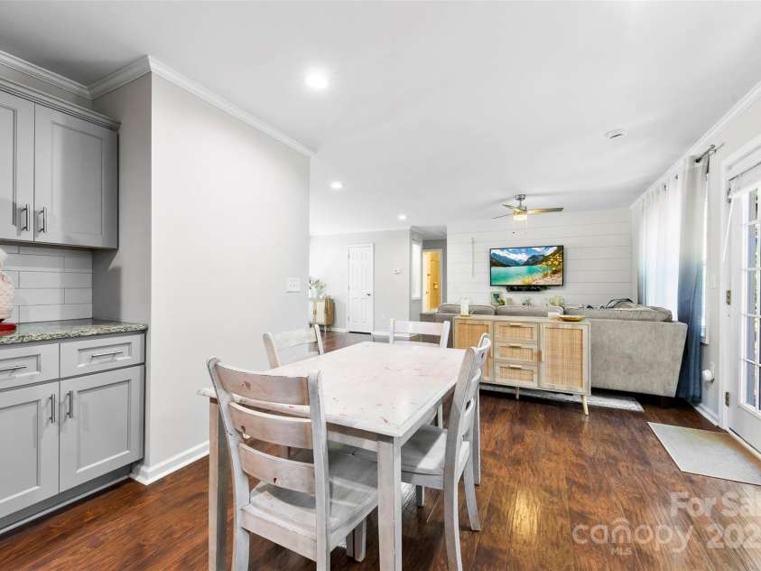 619 Archibald Road, Concord, NC 28025.  MLS# CAR4251795, YatesRealty ID 9927. Dining Area