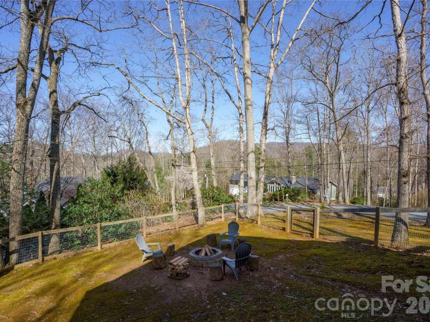 37 Cherokee Trail, Fletcher, NC 28732.  MLS# CAR4357676, YatesRealty ID 9928. Enjoy the mountain views