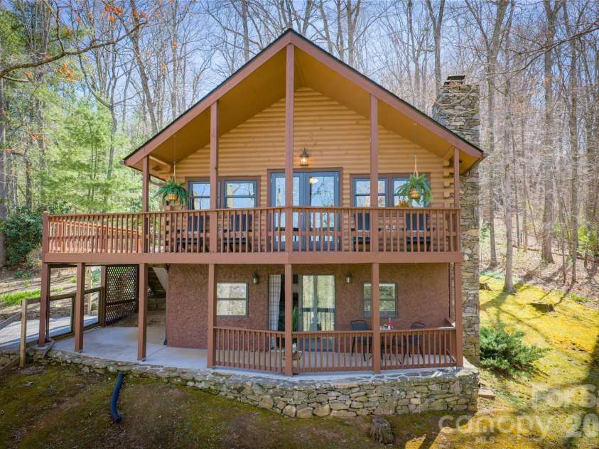 37 Cherokee Trail, Fletcher, NC 28732.  MLS# CAR4357676, YatesRealty ID 9928. Welcome to 37 Cherokee Trail