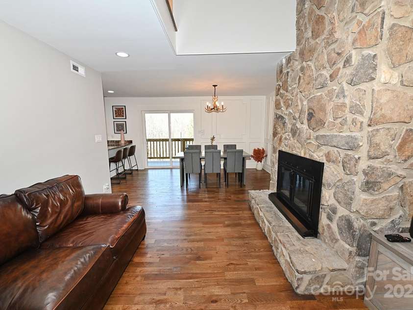 549 Clubhouse Drive, Banner Elk, NC 28604.  MLS# CAR4191291, YatesRealty ID 9928. 