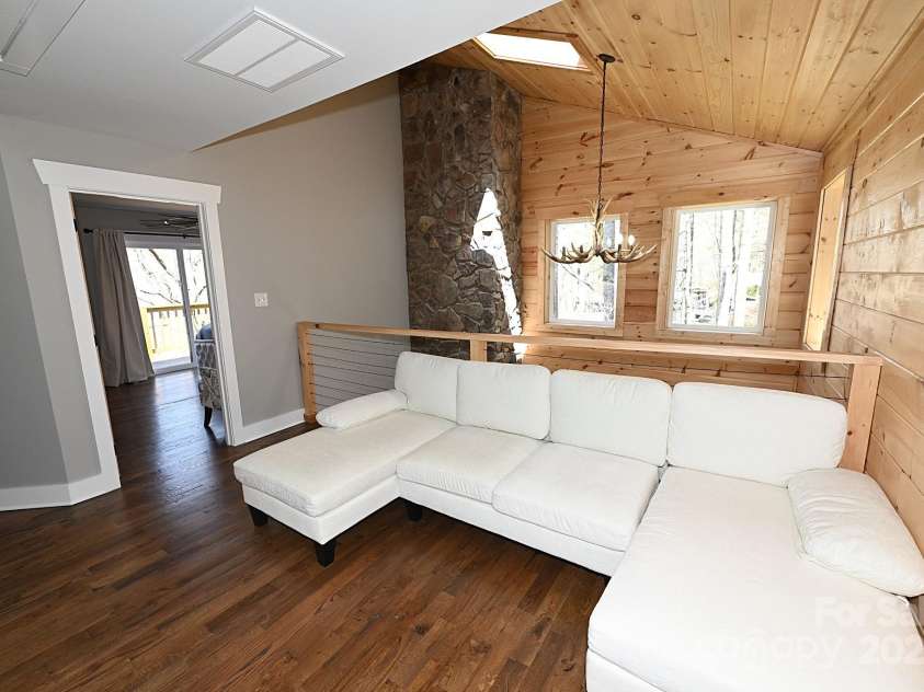 549 Clubhouse Drive, Banner Elk, NC 28604.  MLS# CAR4191291, YatesRealty ID 9928. 