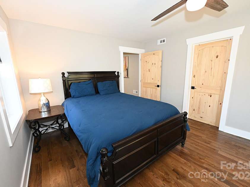 549 Clubhouse Drive, Banner Elk, NC 28604.  MLS# CAR4191291, YatesRealty ID 9928. 