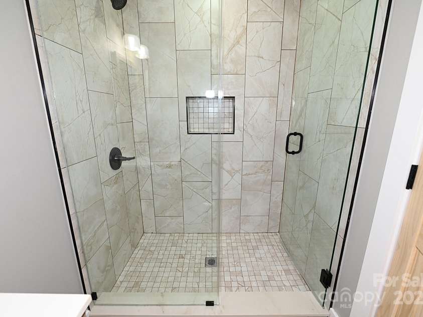 549 Clubhouse Drive, Banner Elk, NC 28604.  MLS# CAR4191291, YatesRealty ID 9928. 