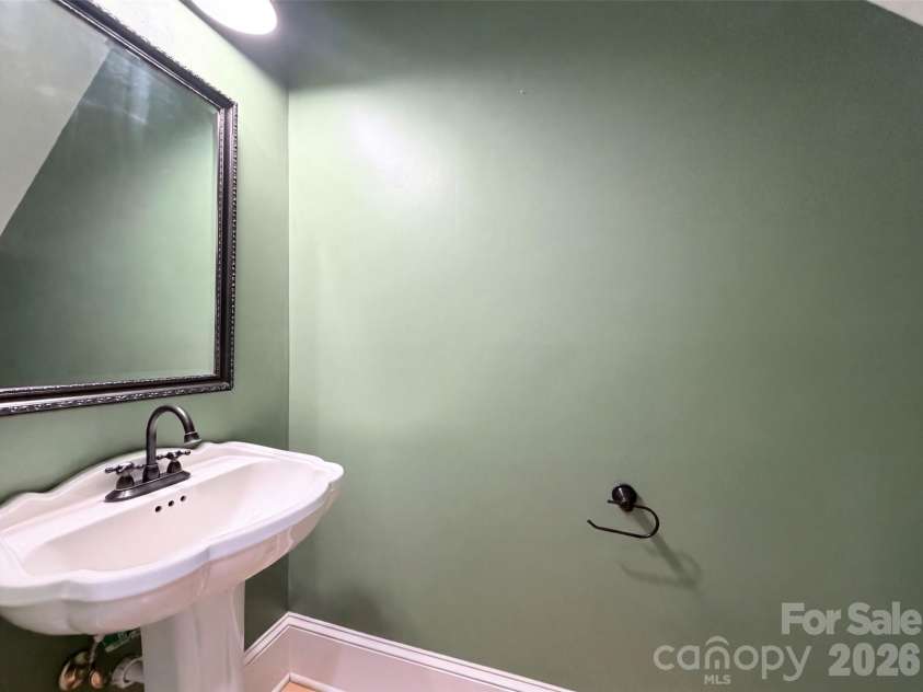 480 Robinson Road, Mooresville, NC 28117.  MLS# CAR4414544, YatesRealty ID 9929. 