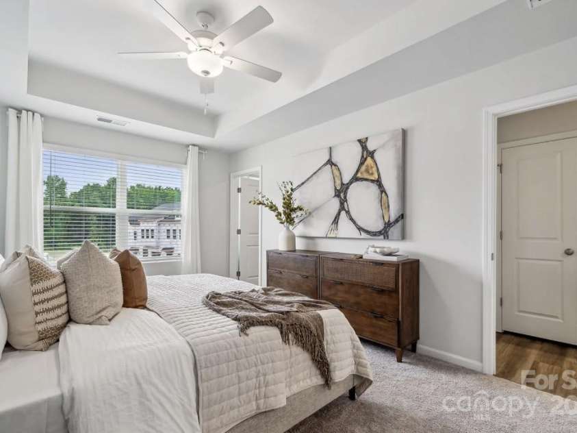 2962 Sloan Drive, Charlotte, NC 28208.  MLS# CAR4325589, YatesRealty ID 993. Representative