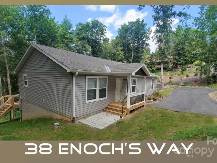 38 Enochs Way, Fletcher, NC 28732.  MLS# CAR4173857, YatesRealty ID 993. 