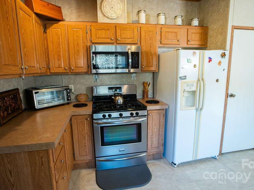 4150 Bristol Place, Collettsville, NC 28611.  MLS# CAR4327026, YatesRealty ID 993. 