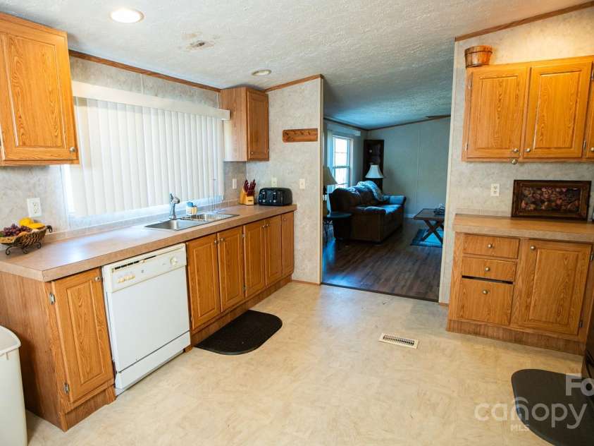 4150 Bristol Place, Collettsville, NC 28611.  MLS# CAR4327026, YatesRealty ID 993. 