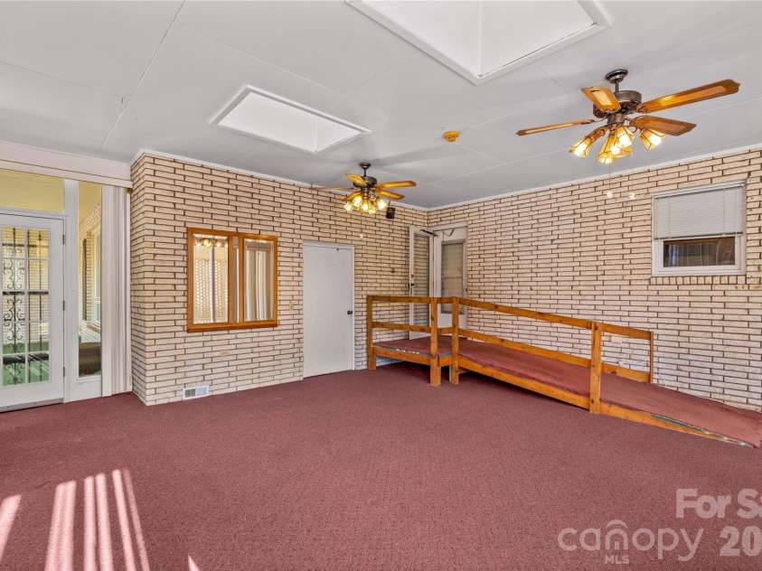 305 Sills Drive, Salisbury, NC 28146.  MLS# CAR4341534, YatesRealty ID 9930. 
