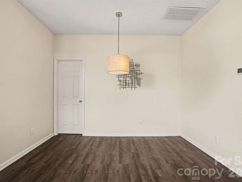3315 Summerfield Ridge Lane, Matthews, NC 28105.  MLS# CAR4365181, YatesRealty ID 9931. 