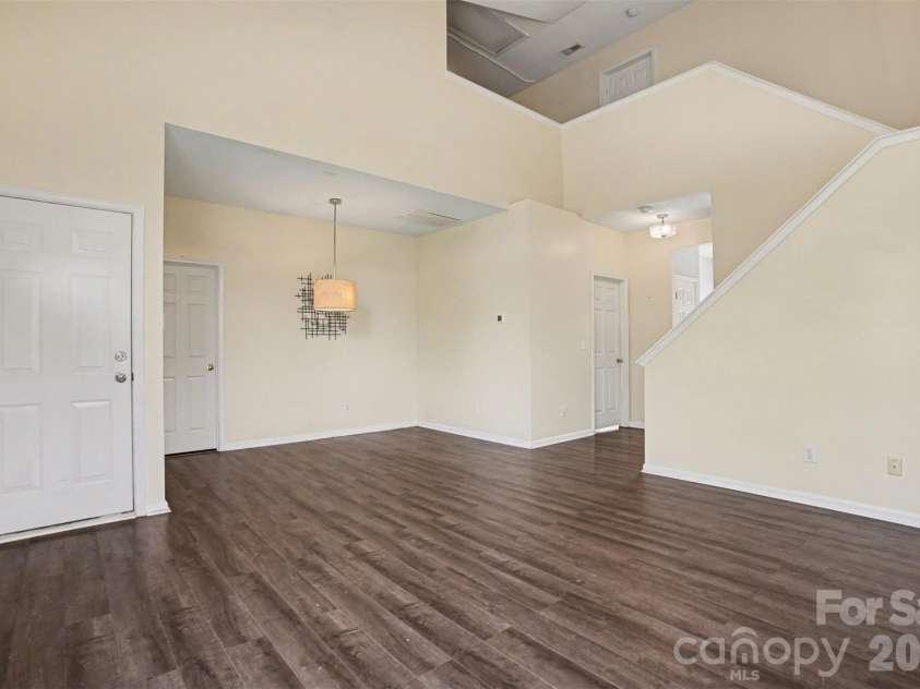 3315 Summerfield Ridge Lane, Matthews, NC 28105.  MLS# CAR4365181, YatesRealty ID 9931. 