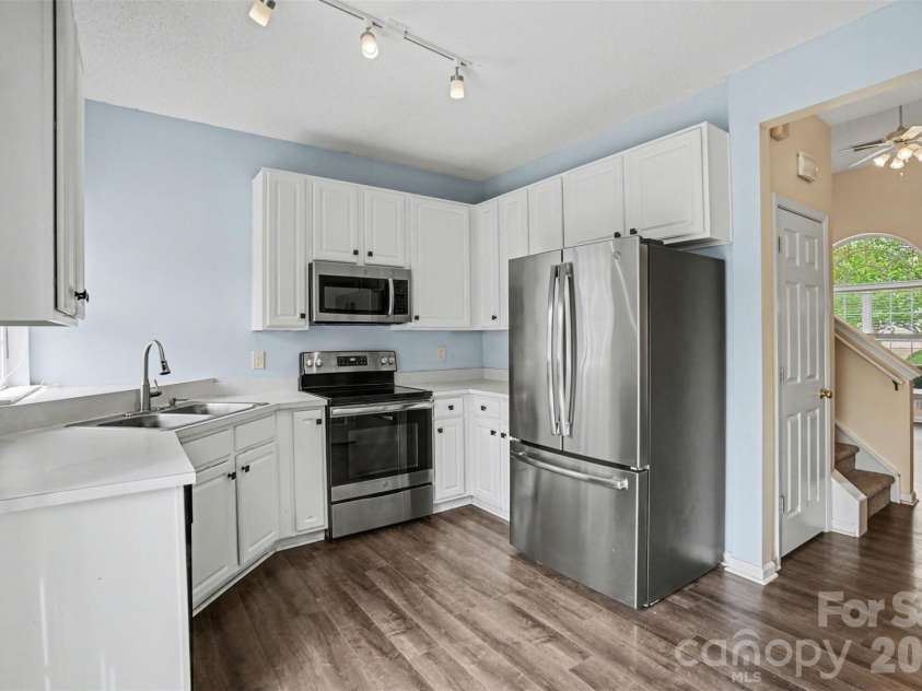 3315 Summerfield Ridge Lane, Matthews, NC 28105.  MLS# CAR4365181, YatesRealty ID 9931. 