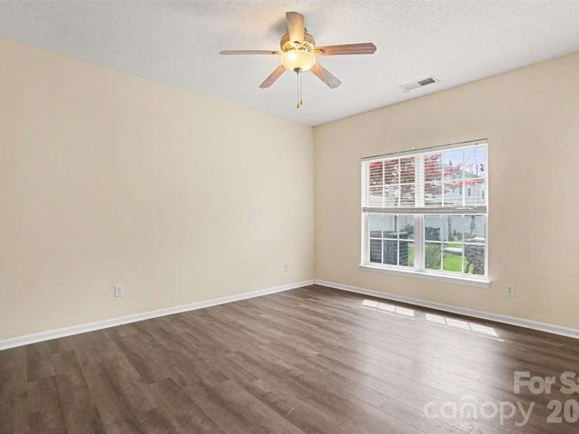 3315 Summerfield Ridge Lane, Matthews, NC 28105.  MLS# CAR4365181, YatesRealty ID 9931. 