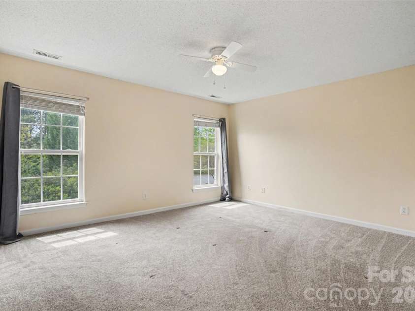 3315 Summerfield Ridge Lane, Matthews, NC 28105.  MLS# CAR4365181, YatesRealty ID 9931. 