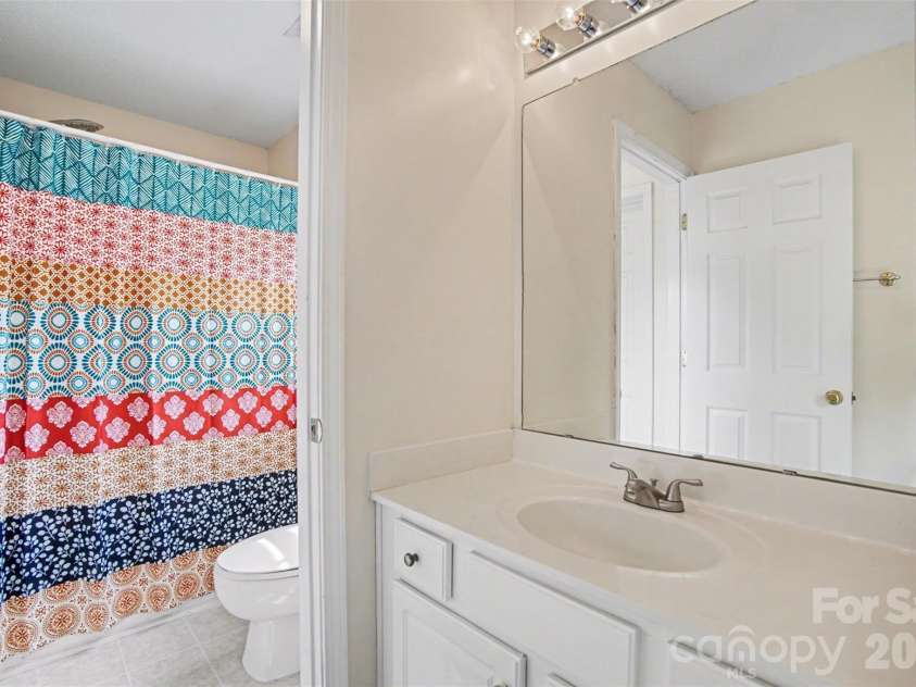 3315 Summerfield Ridge Lane, Matthews, NC 28105.  MLS# CAR4365181, YatesRealty ID 9931. 