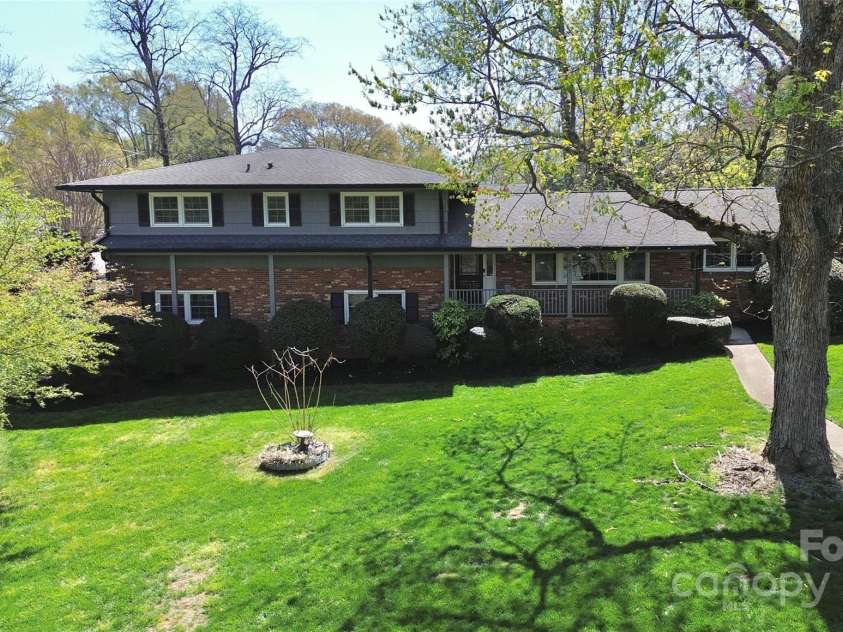 501 Eastwood Drive, Gastonia, NC 28054.  MLS# CAR4240205, YatesRealty ID 9931. 