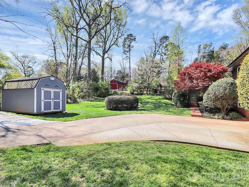 501 Eastwood Drive, Gastonia, NC 28054.  MLS# CAR4240205, YatesRealty ID 9931. 