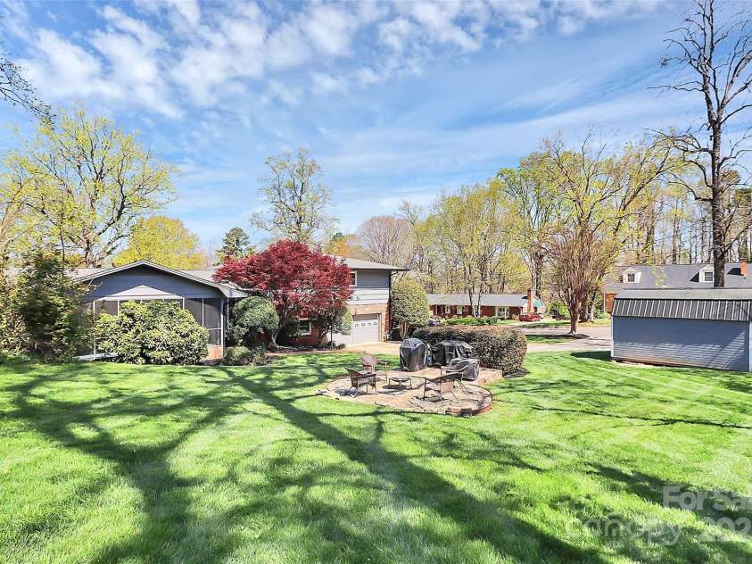501 Eastwood Drive, Gastonia, NC 28054.  MLS# CAR4240205, YatesRealty ID 9931. 