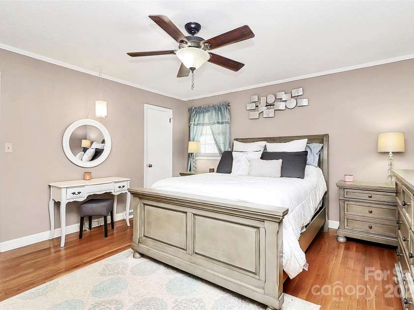 501 Eastwood Drive, Gastonia, NC 28054.  MLS# CAR4240205, YatesRealty ID 9931. 