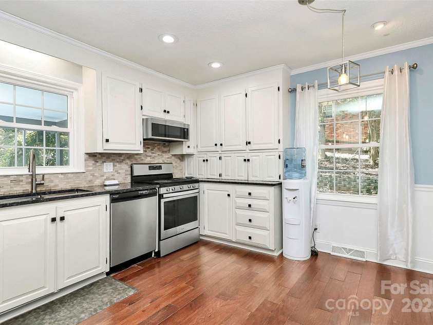 501 Eastwood Drive, Gastonia, NC 28054.  MLS# CAR4240205, YatesRealty ID 9931. 