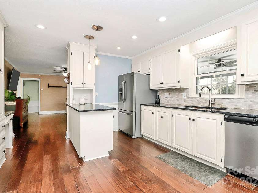 501 Eastwood Drive, Gastonia, NC 28054.  MLS# CAR4240205, YatesRealty ID 9931. 