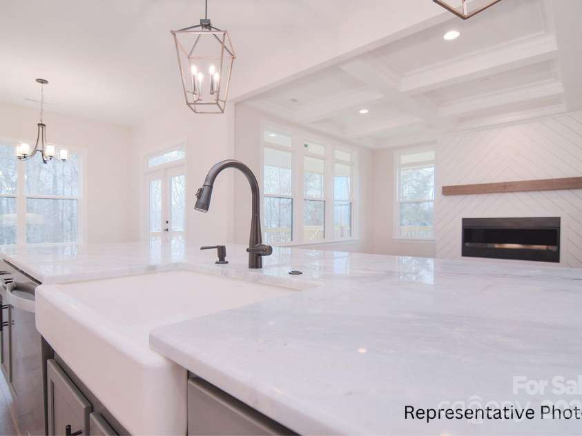 122 Huntcliff Drive, Statesville, NC 28677.  MLS# CAR4248218, YatesRealty ID 9932. 