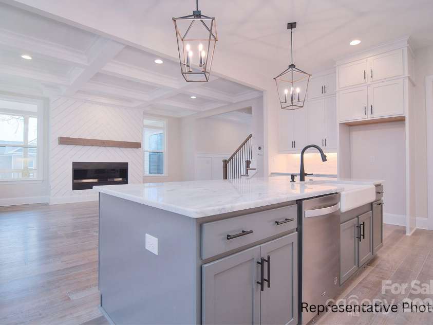 122 Huntcliff Drive, Statesville, NC 28677.  MLS# CAR4248218, YatesRealty ID 9932. 
