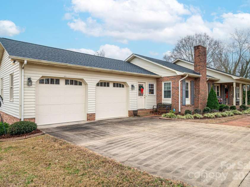 113 Old Stagecoach Road, Lawndale, NC 28090.  MLS# CAR4327778, YatesRealty ID 9933. 