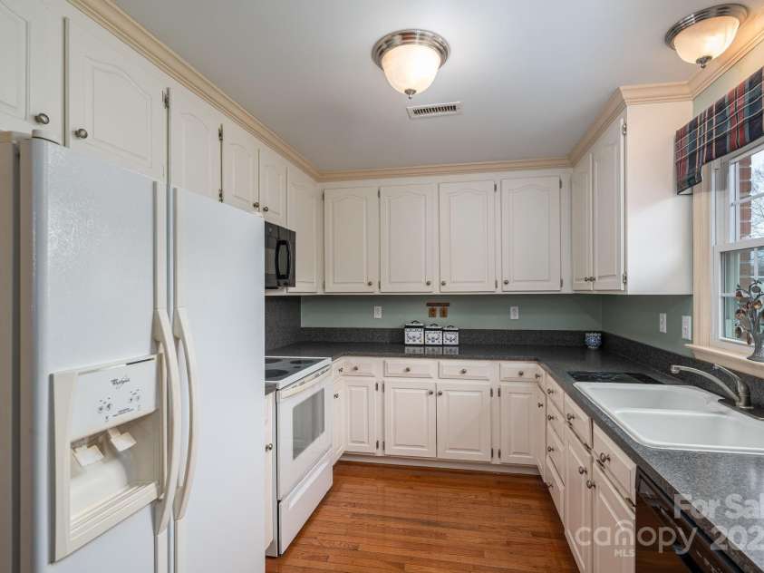 113 Old Stagecoach Road, Lawndale, NC 28090.  MLS# CAR4327778, YatesRealty ID 9933. 