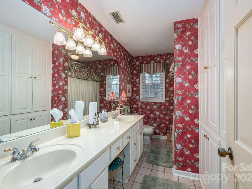 113 Old Stagecoach Road, Lawndale, NC 28090.  MLS# CAR4327778, YatesRealty ID 9933. 