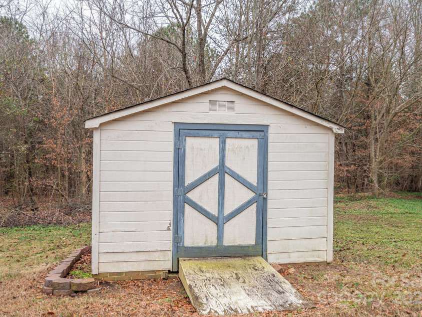 113 Old Stagecoach Road, Lawndale, NC 28090.  MLS# CAR4327778, YatesRealty ID 9933. 