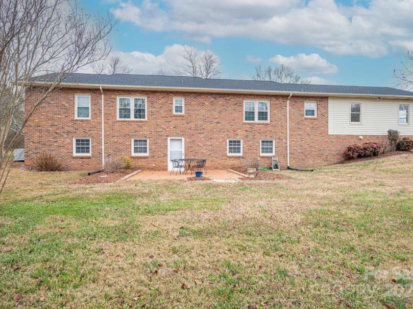 113 Old Stagecoach Road, Lawndale, NC 28090.  MLS# CAR4327778, YatesRealty ID 9933. 