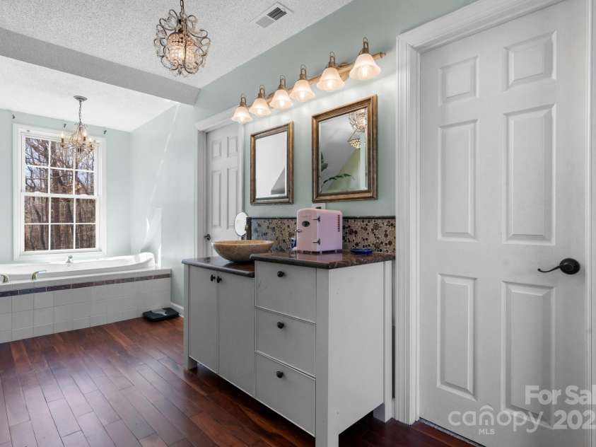 7648 Forest Oak Drive, Denver, NC 28037.  MLS# CAR4276492, YatesRealty ID 9935. 